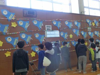 ６年生の似顔絵